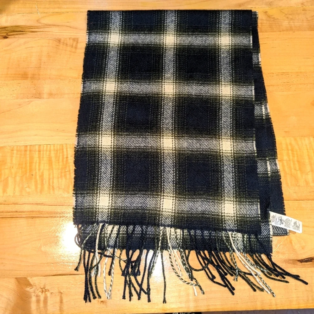 Green Off White Plaid Flannel Scarf Fringes 71